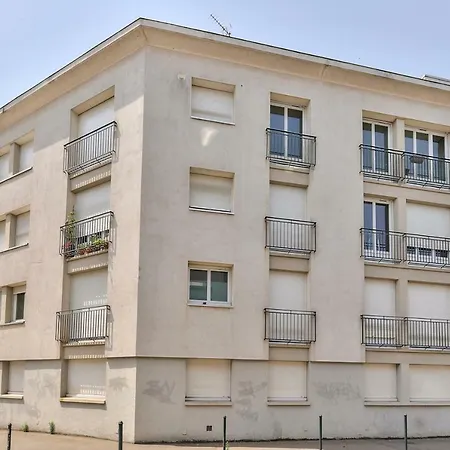 Spacious *viarme-talensac*